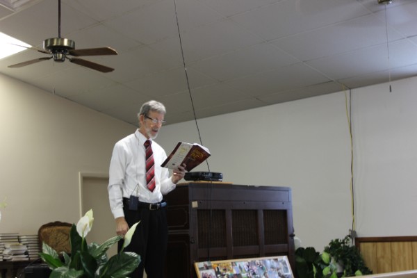 Pastor Ellis Cross Image